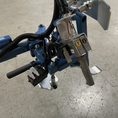 Secondary controls on the end effector