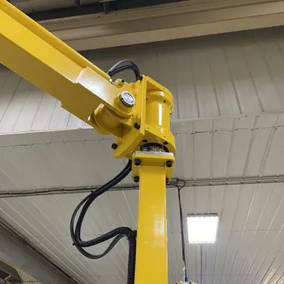 The downlink to the tool rotates freely