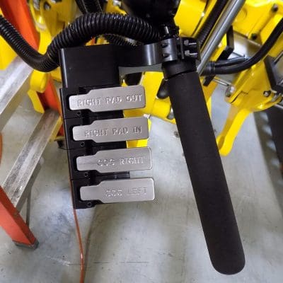 Right controls for gripper and CoG shift