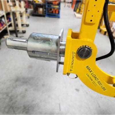Lug probe roll gripper