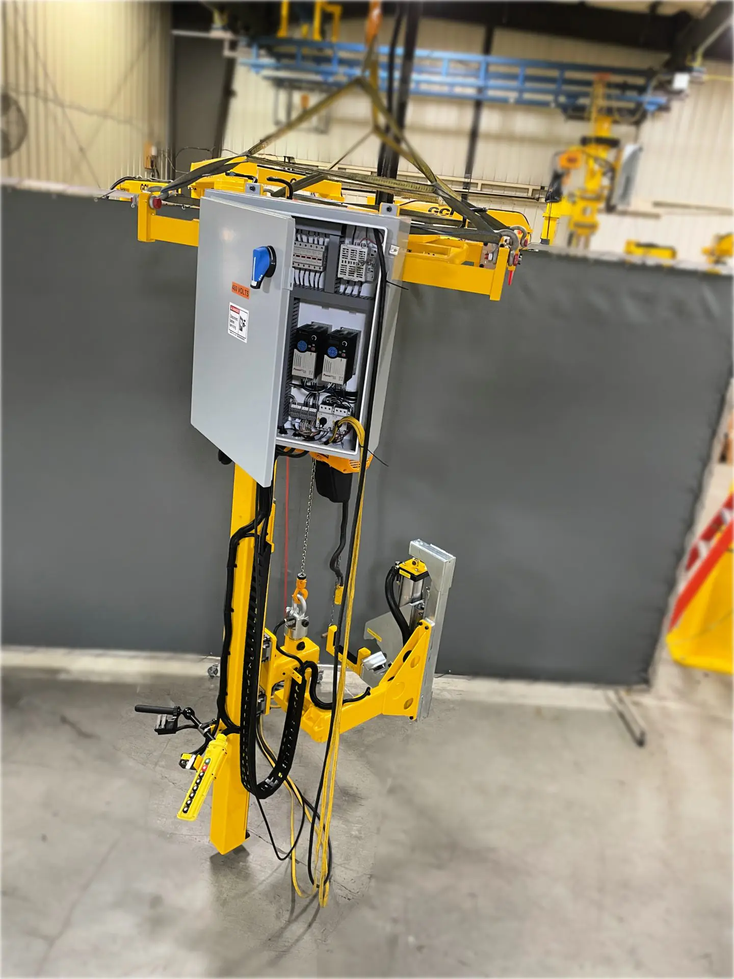 Platform mounted roll core stacker manipulator