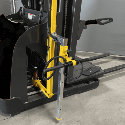 06152355 - Forklift Torque Tool Reaching in Forklift