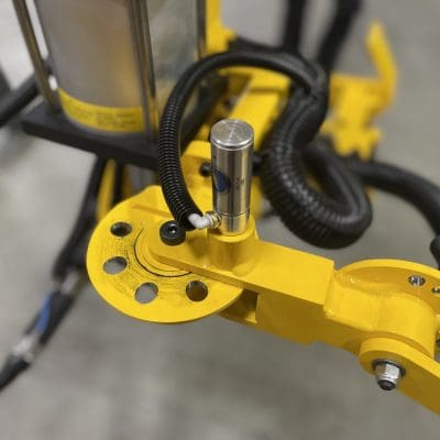 Pneumatic handle pivot