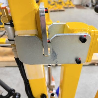 Tooling slot for the mobile parking stand
