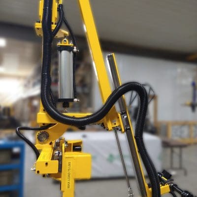 Linear balance handle at an angle