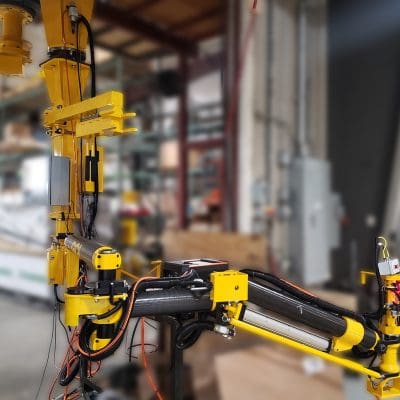 Smart torque arm for a moving line