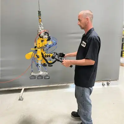 Custom oil pan vacuum handler