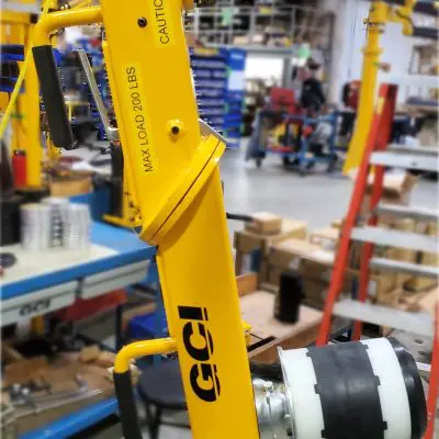 Hook-mounted roll handler