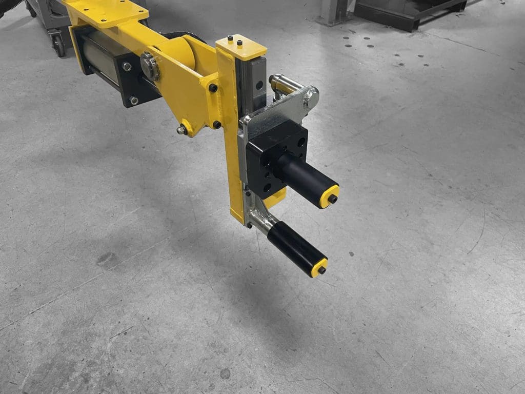 05022252A-Engine-Block-ID-Gripper_